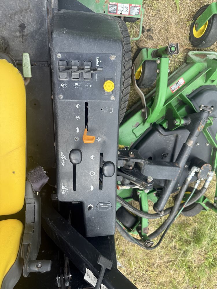 profesjonalny traktorek kosiarka John Deere 1600 turbo
