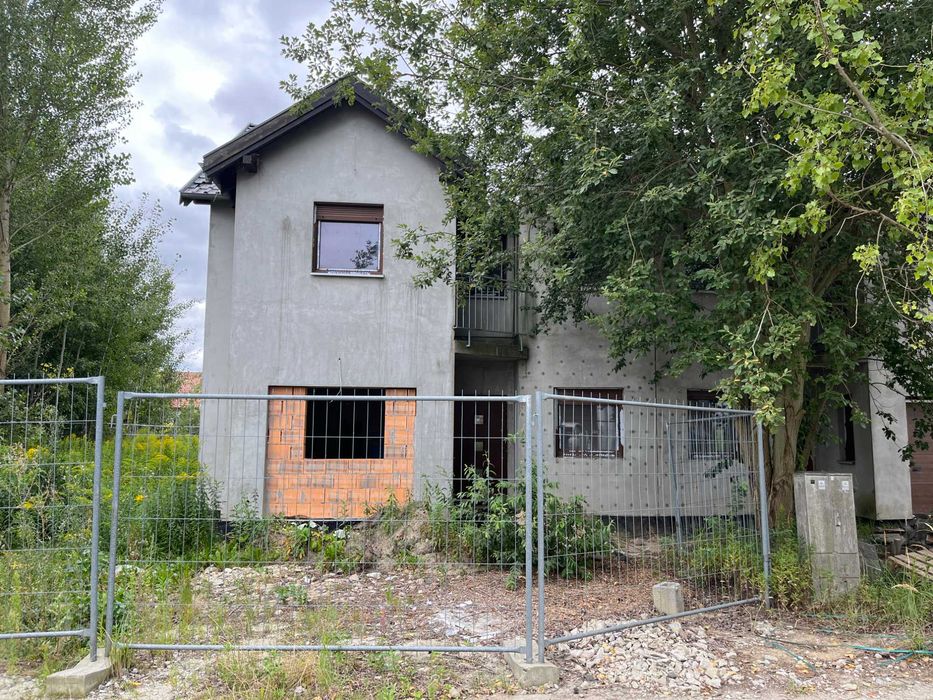 Okna używane 2 szybowe brązowe