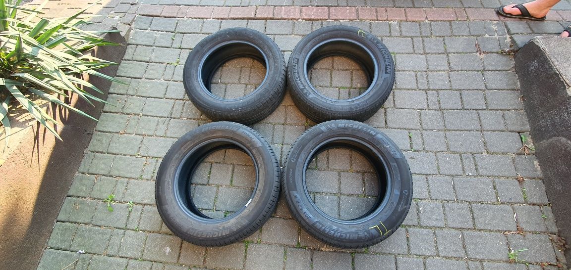 Opony Michelin 205/ 60/ 16 4 szt