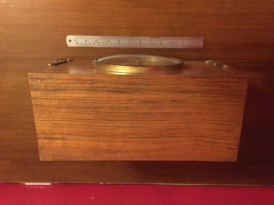 Старинные настольные часы с боем