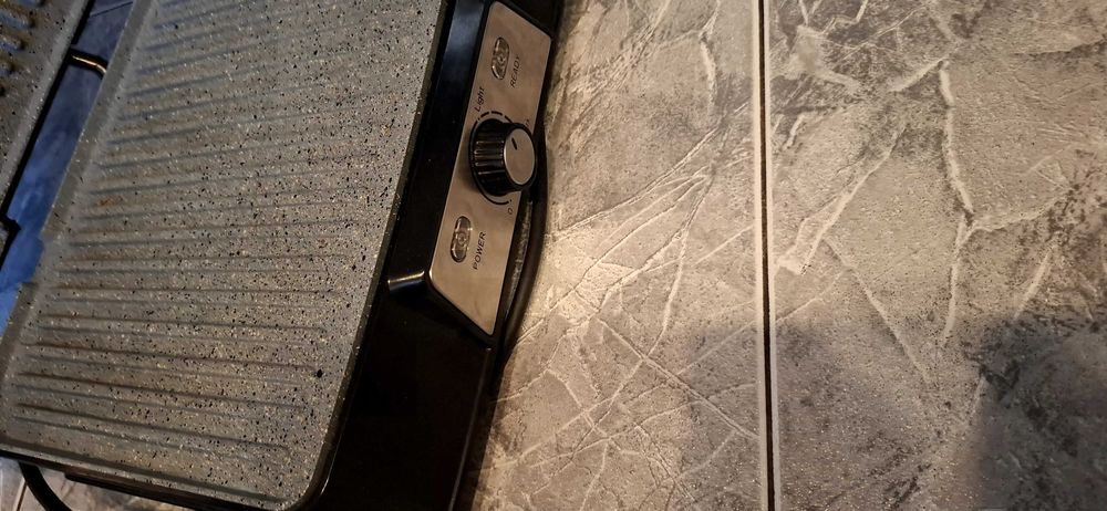 Grill kompaktowy karolik opiekacz