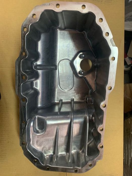 MISKA OLEJOWA A3 8P OCTAVIA II GOLF V PASSAT B6 POLO 9N  TOURAN 1.4 1.6 NOWA