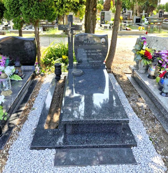 Sprzątanie grobów/kompleksowa opieka nad grobami/polerowanie lastryko