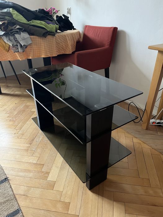 Stolik szklany pod TV