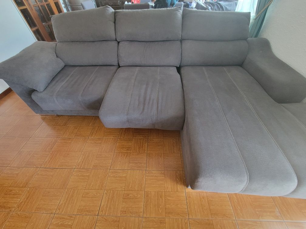 sofá  com chaise longue