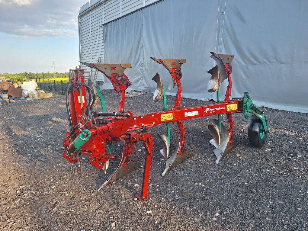 Pług 3 skibowy obrotowy Kverneland VD85 3x45 stan bdb przepluzki