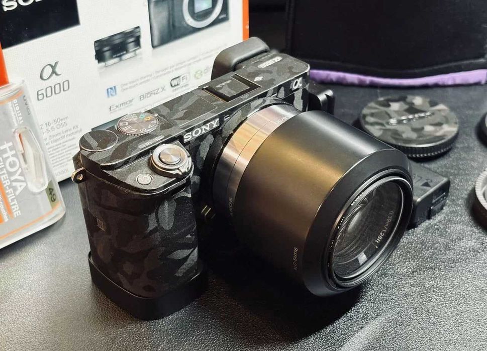 Kamera Sony A6000 + Sony 50mm 1.8 OSS