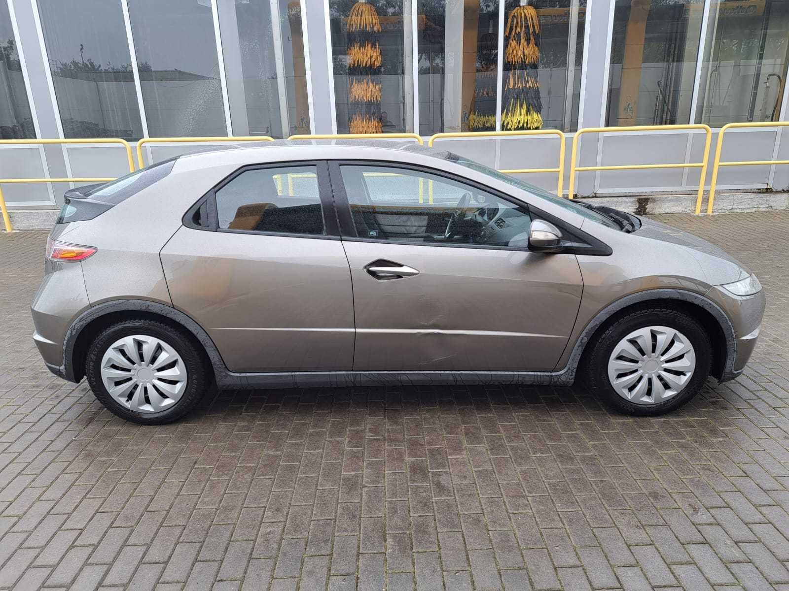 Honda CIVIC ufo 1.4 benzyna