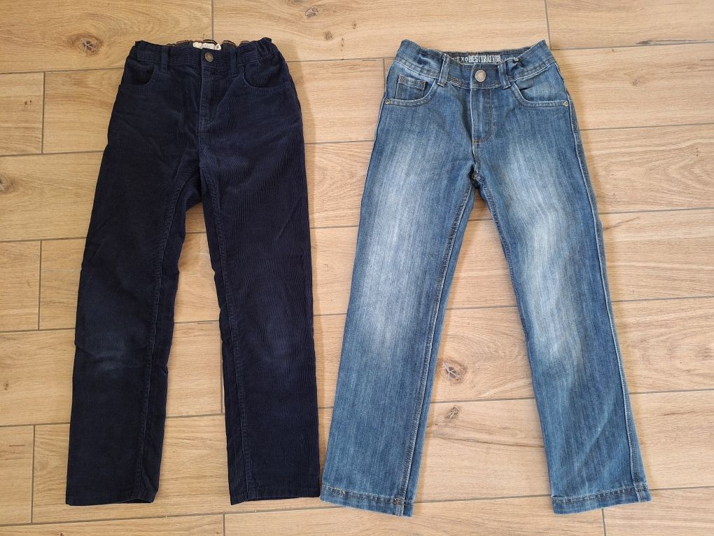 Spodnie chłopięce dżinsy sztruksy granatowe niebieskie 128/134