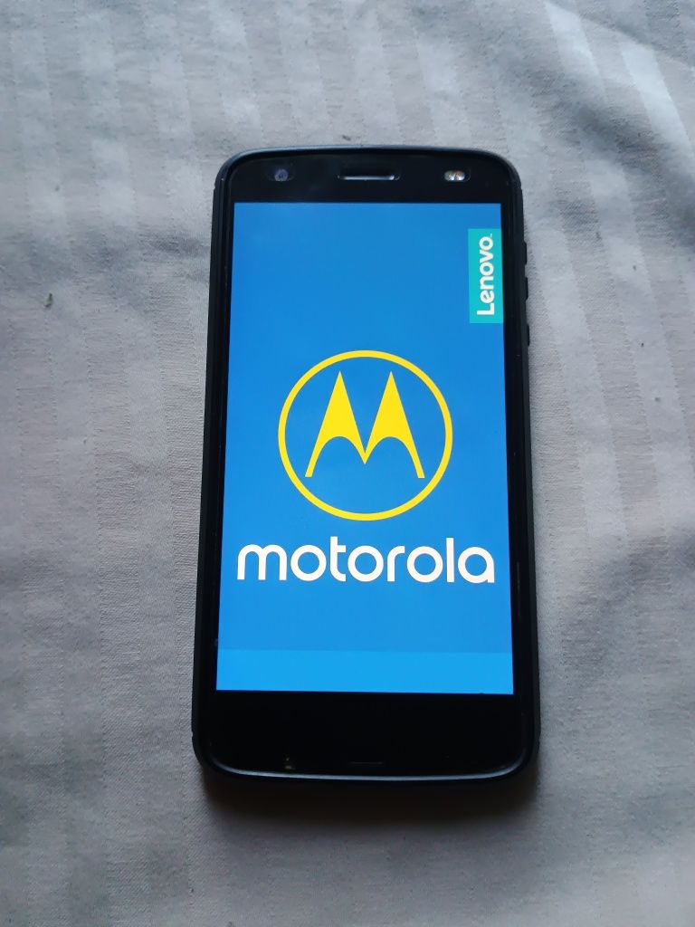 Смартфон moto z 2 force 4-64