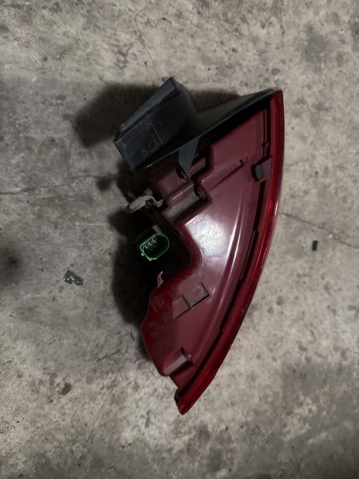 Задній левий стопфонарь ауді А4 В8