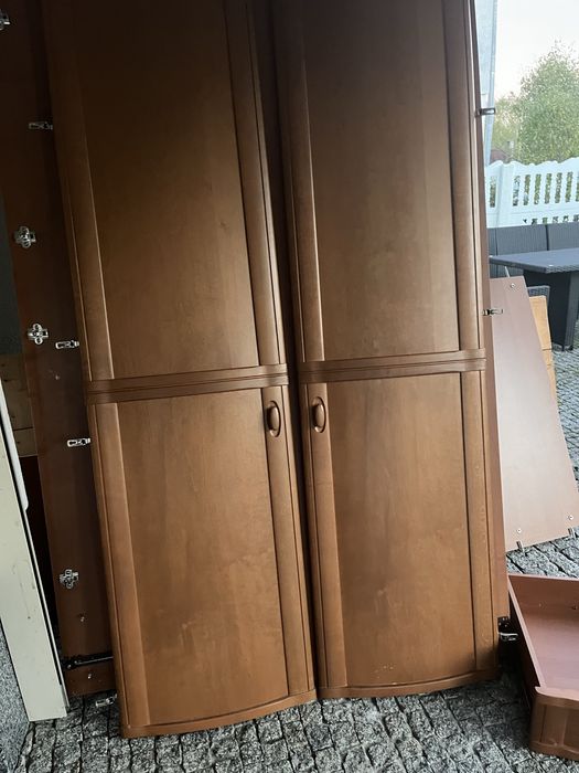 Продається шафа 4-рьох дверна,фабрична,виробник Німеччина,в ідеальному