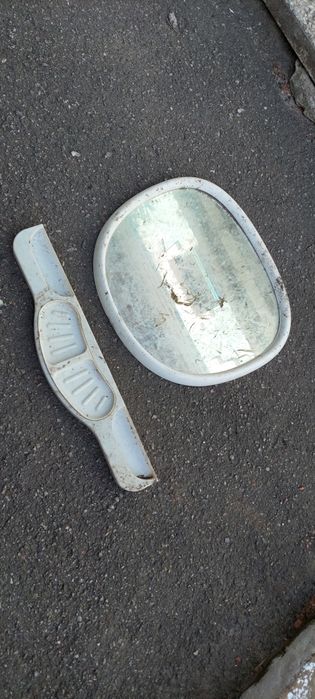 Продам дзеркало з поличкою для ванної кімнати