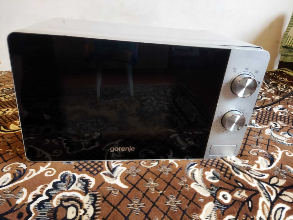 Микроволновая печка,СВЧ Gorenje MO17E1S 1150W.
