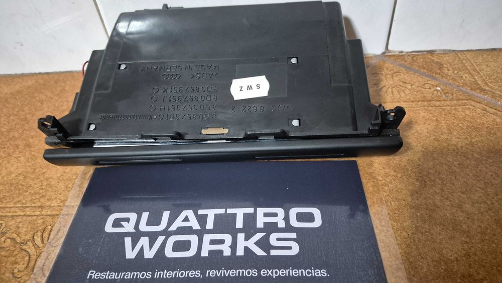 AUDI A4 B5(8D)-Cinzeiro impecável Consola 1 Din Facelift-1999 até 2001