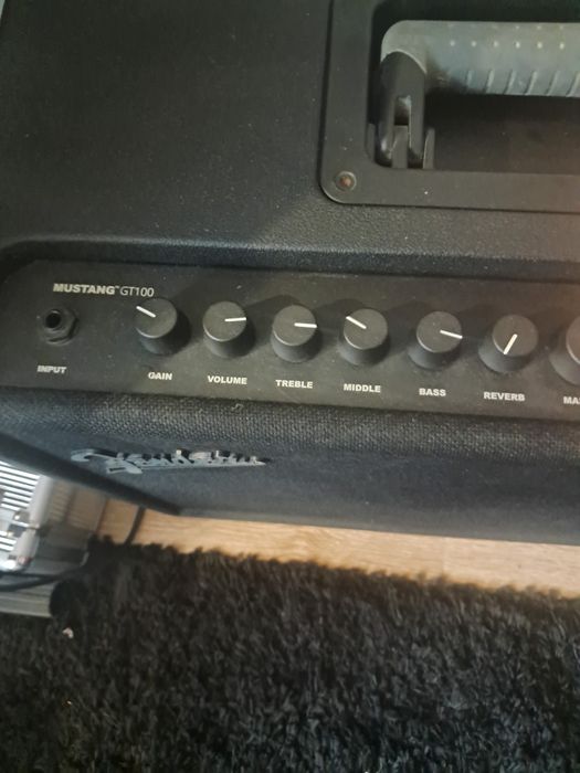 Amplificador Fender Mustang GT100