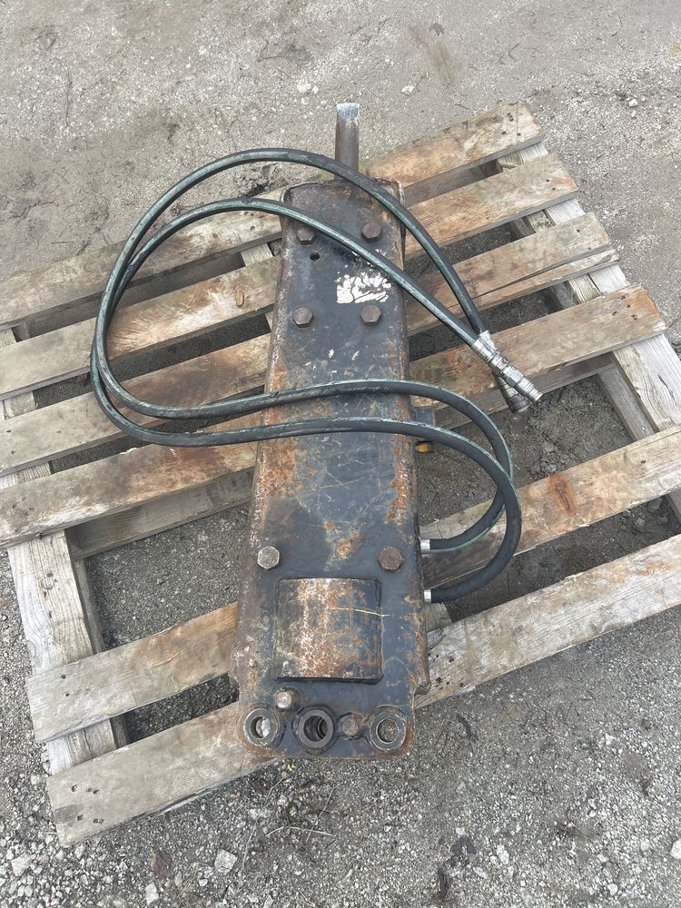 Używany młot hydrauliczny do minikoparki JCB  HM100