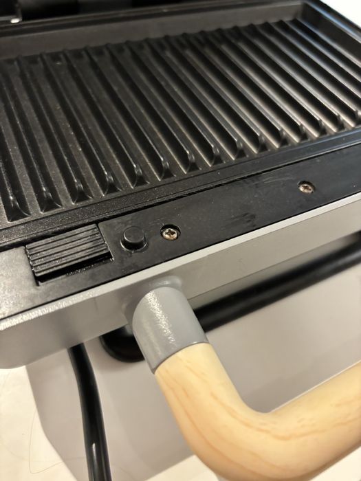 Sandwicheira FLAMA Grill / (800 W - Gris)