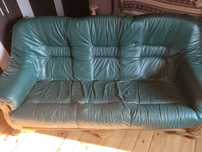 Trzyosobowa sofa do naprawy