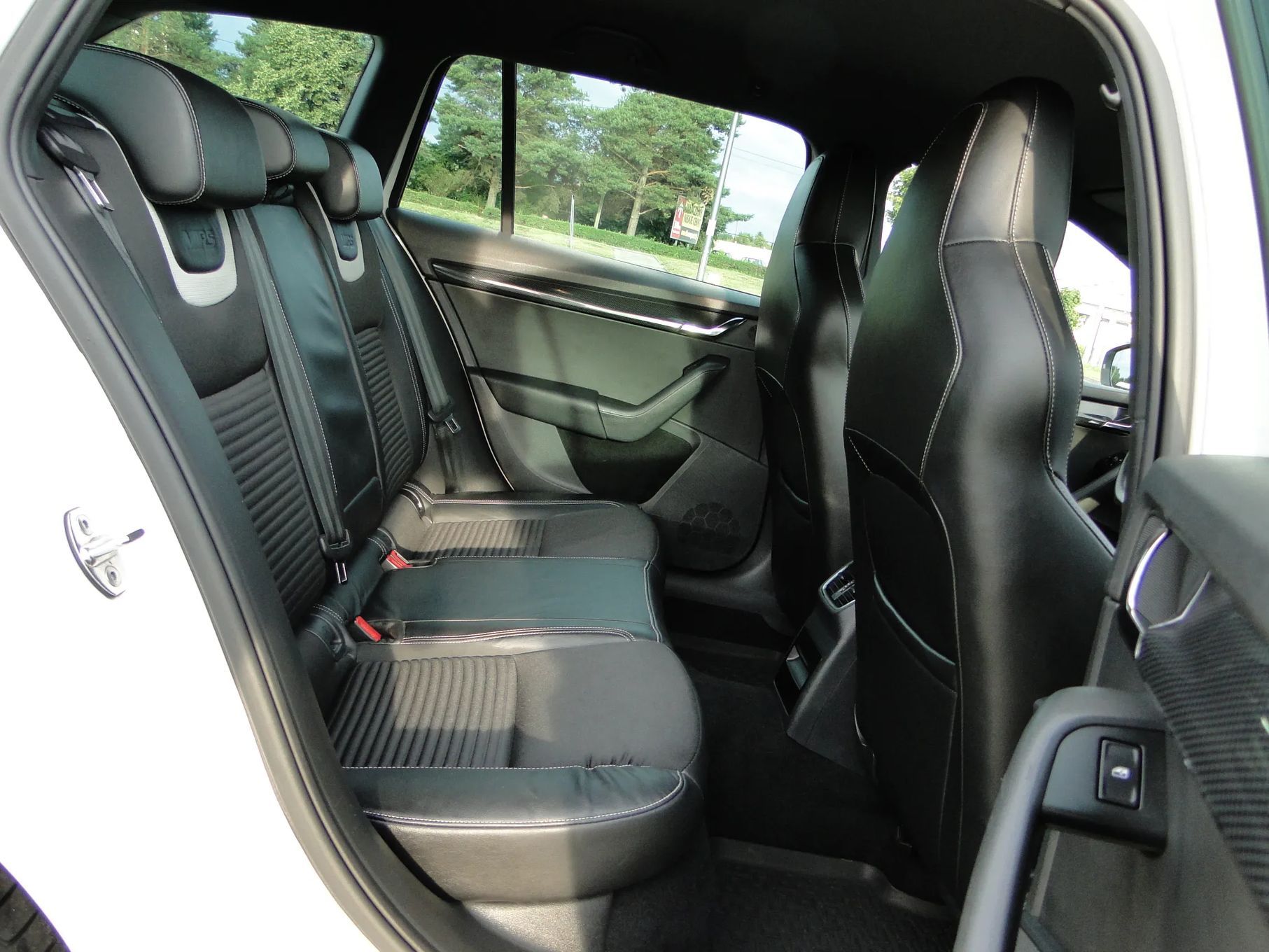 Skoda Octavia VRS-DSG-LEDY-PółSkóra-Kamera-AutoParkowanie