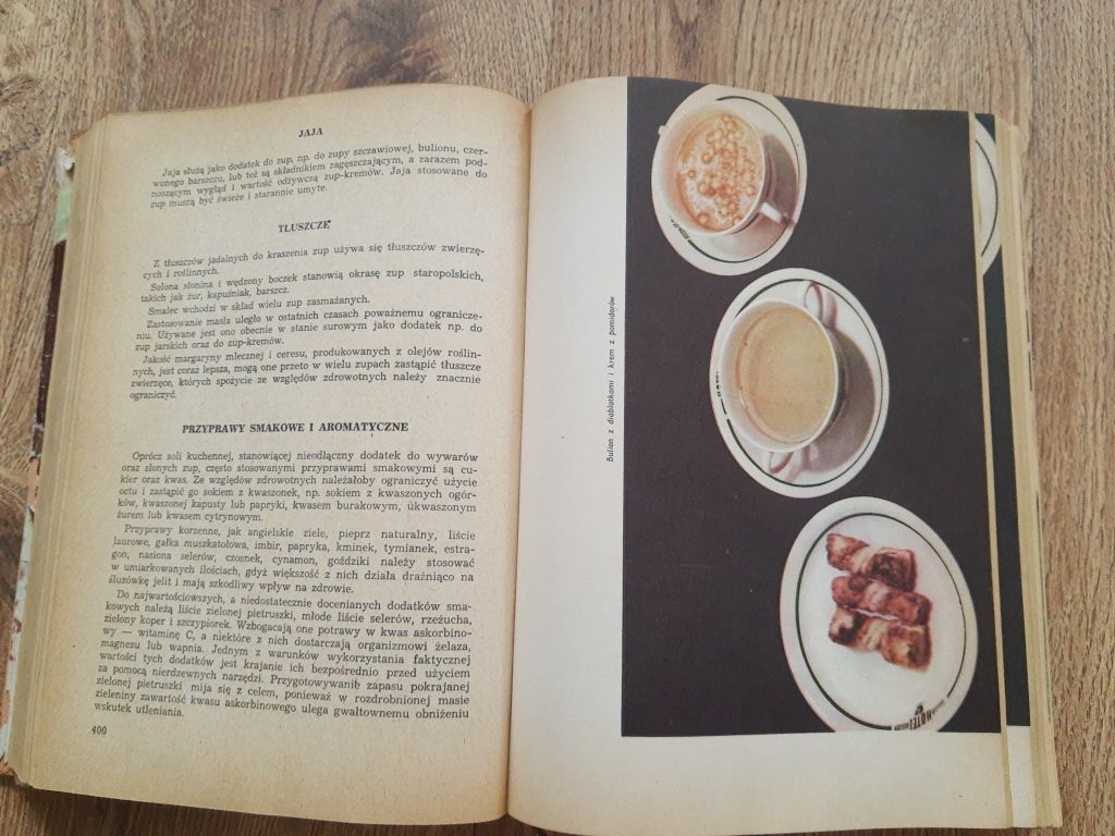 Książka kucharz gastronom wydanie zbiorowe z 1962 roku