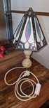 Lampka nocna witrażowa typu Tiffany kamień alabaster onyx