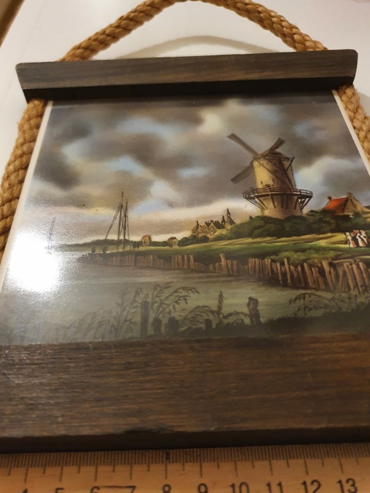 Картина в дерев`яній рамці
