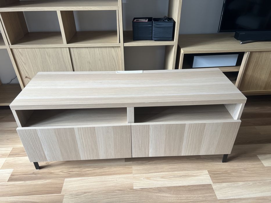 Regal RTV Besta ikea