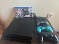 PlayStation 4 | 1TB | Excelente Estado + 4 Comandos + 2 Jogos + Cabos