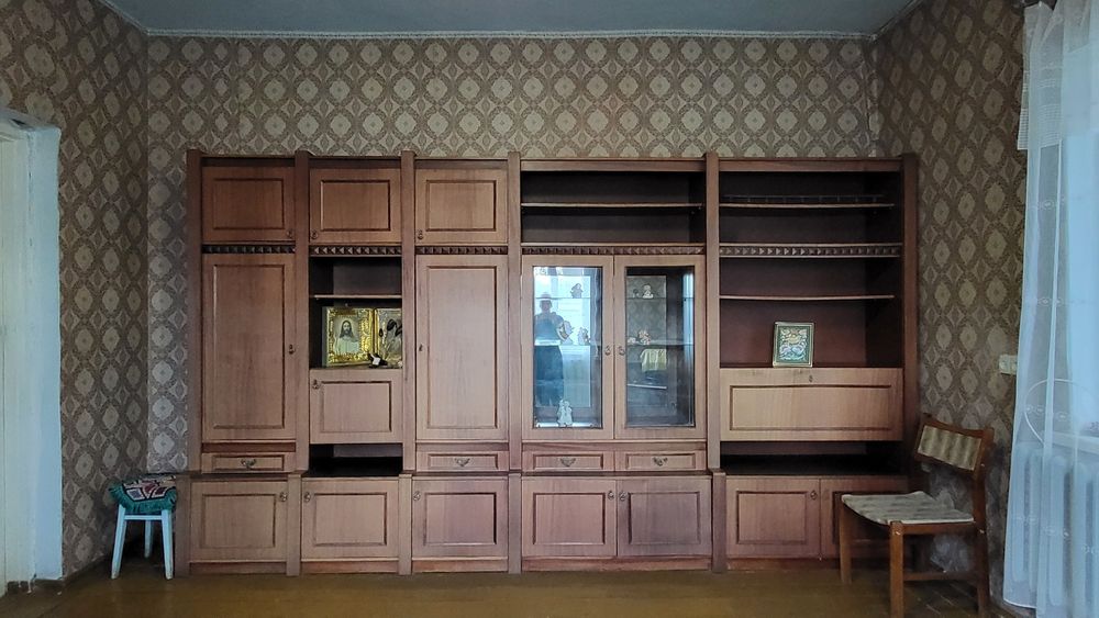 Здаю половину будинку