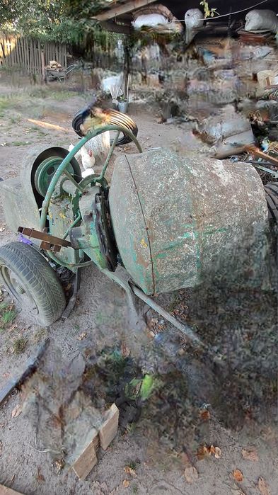 Продам бетоно мішалку !!