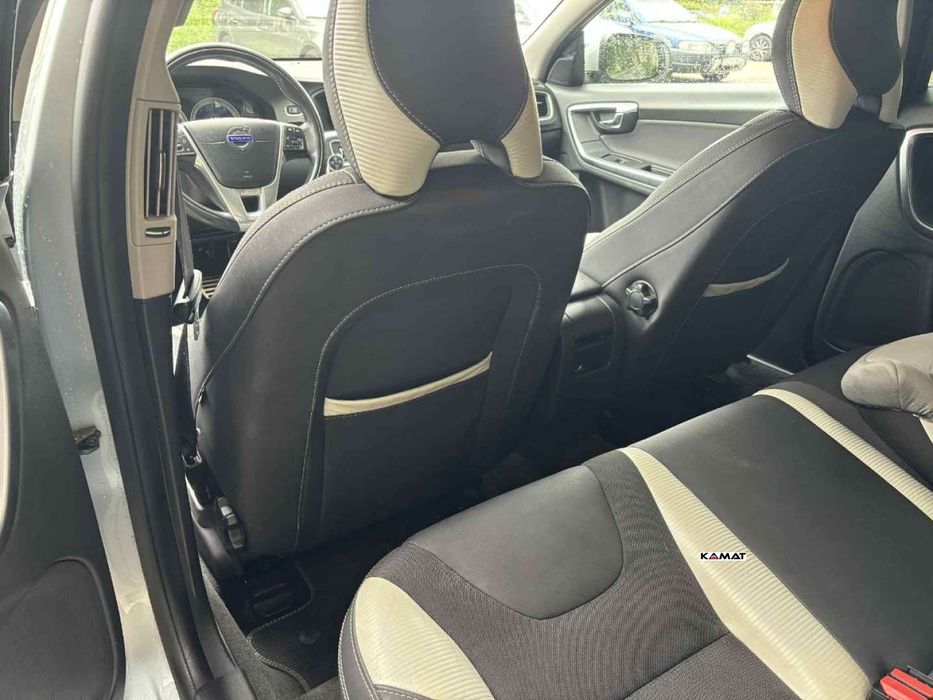 Volvo V60 R-design 2,0 diesel 5 cylindrów Automat Zamiana