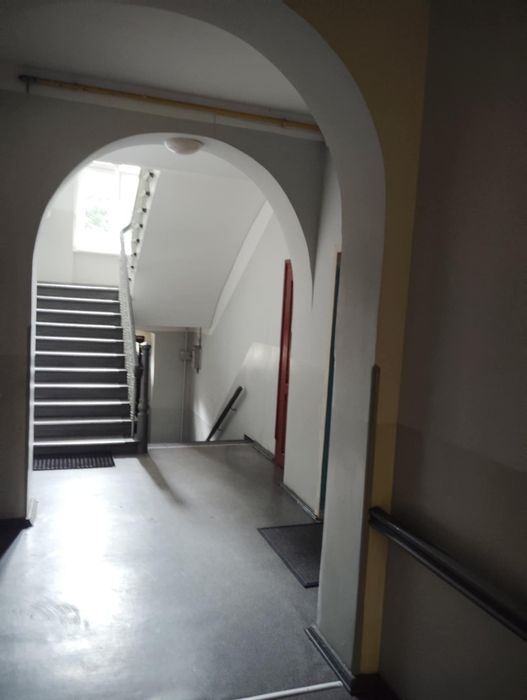 Sprzedam dużą kawalerkę