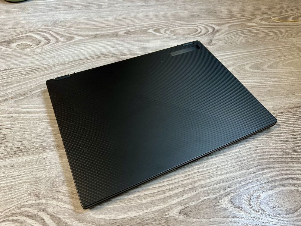 Asus Rog Flow Ryzen 9/16Gb/512Gb/GTX1650Max-Q