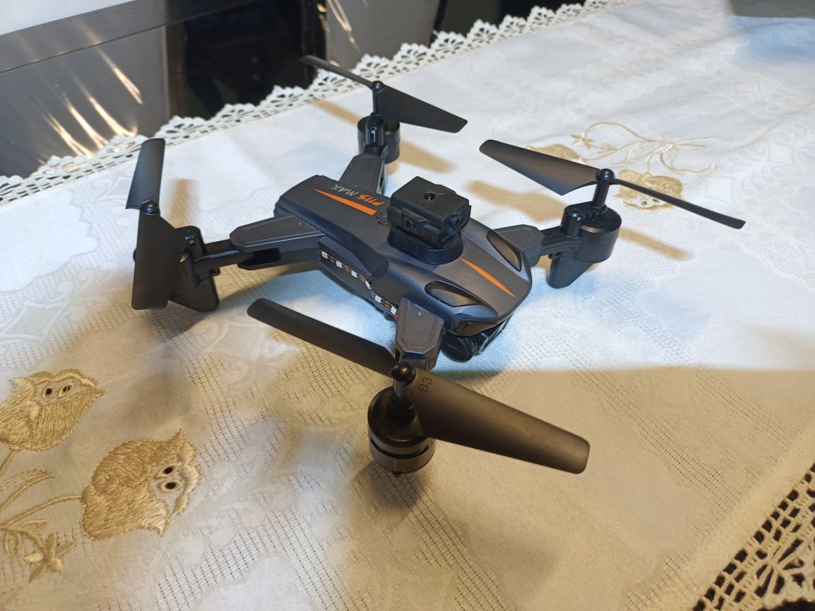 Drone rigorosamente novo.