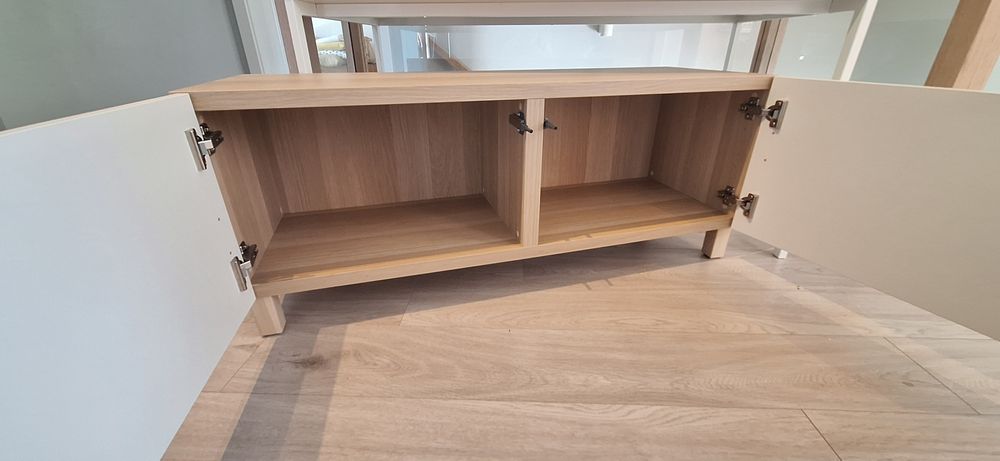 Szafka IKEA BESTÅ – biała/dębowa