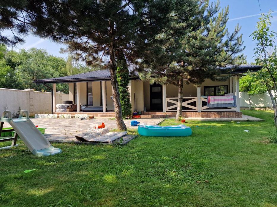 Продаж будинку з ремонтом на Набережній