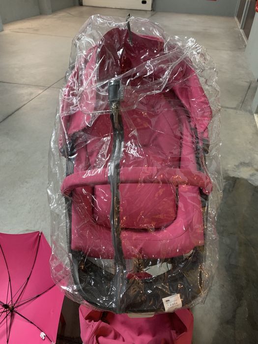Vendo carrinho stokke rosa