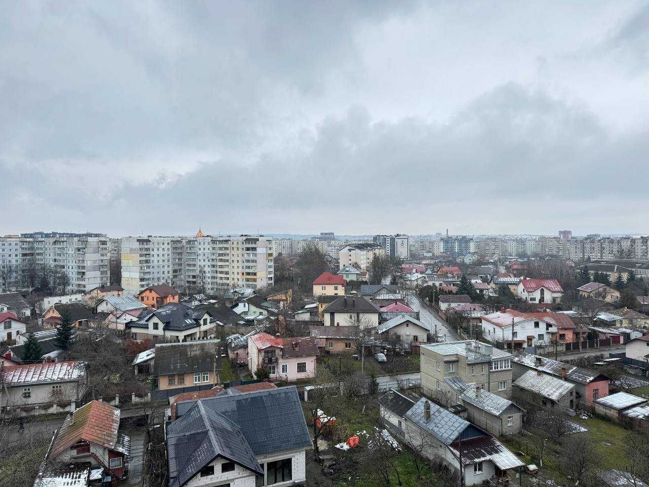 Здана однокімнатна поблизу Арсену та Veles Mall