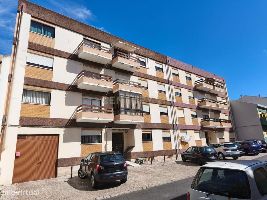 Barreiro | Quinta da Lomba | 4 Assoalhadas + Arrecadação