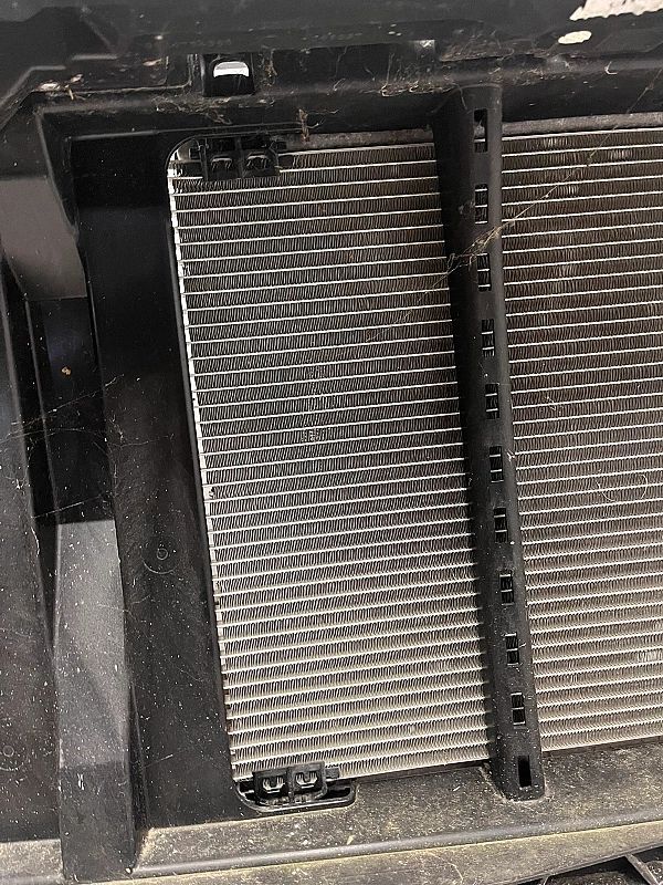 Pas Chlodnice Komplet Peugeot 208 Ii Opel Corsa F