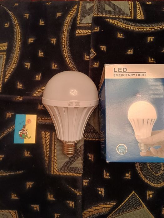 Акумуляторна лампа