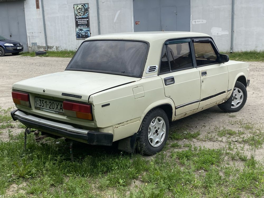 Продам ваз 2105 в доброму стані