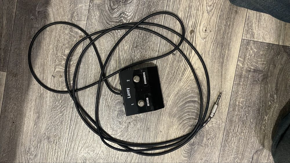 Гітарний комбопідсилювач Laney LV-100