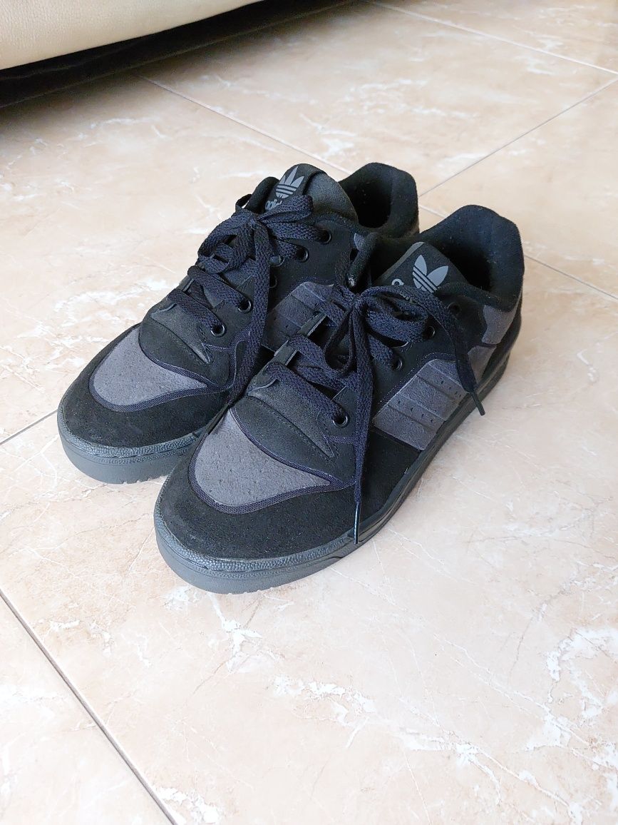 Adidas Rivalry Low