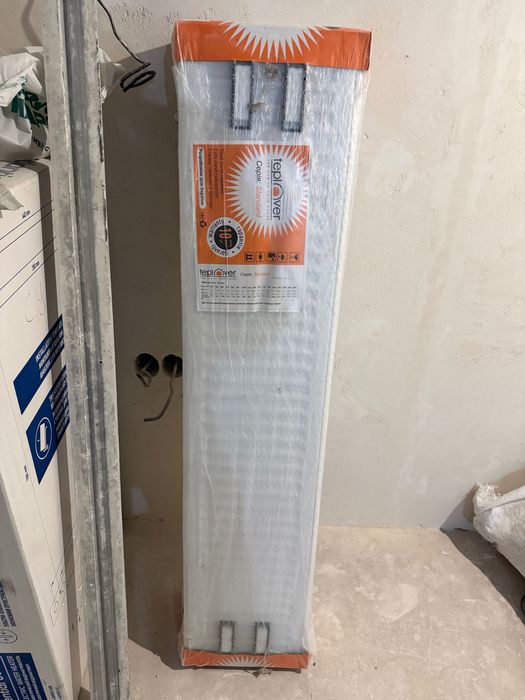 Радіатор опалення Teplover тип 22 300*1400 бокове підключення