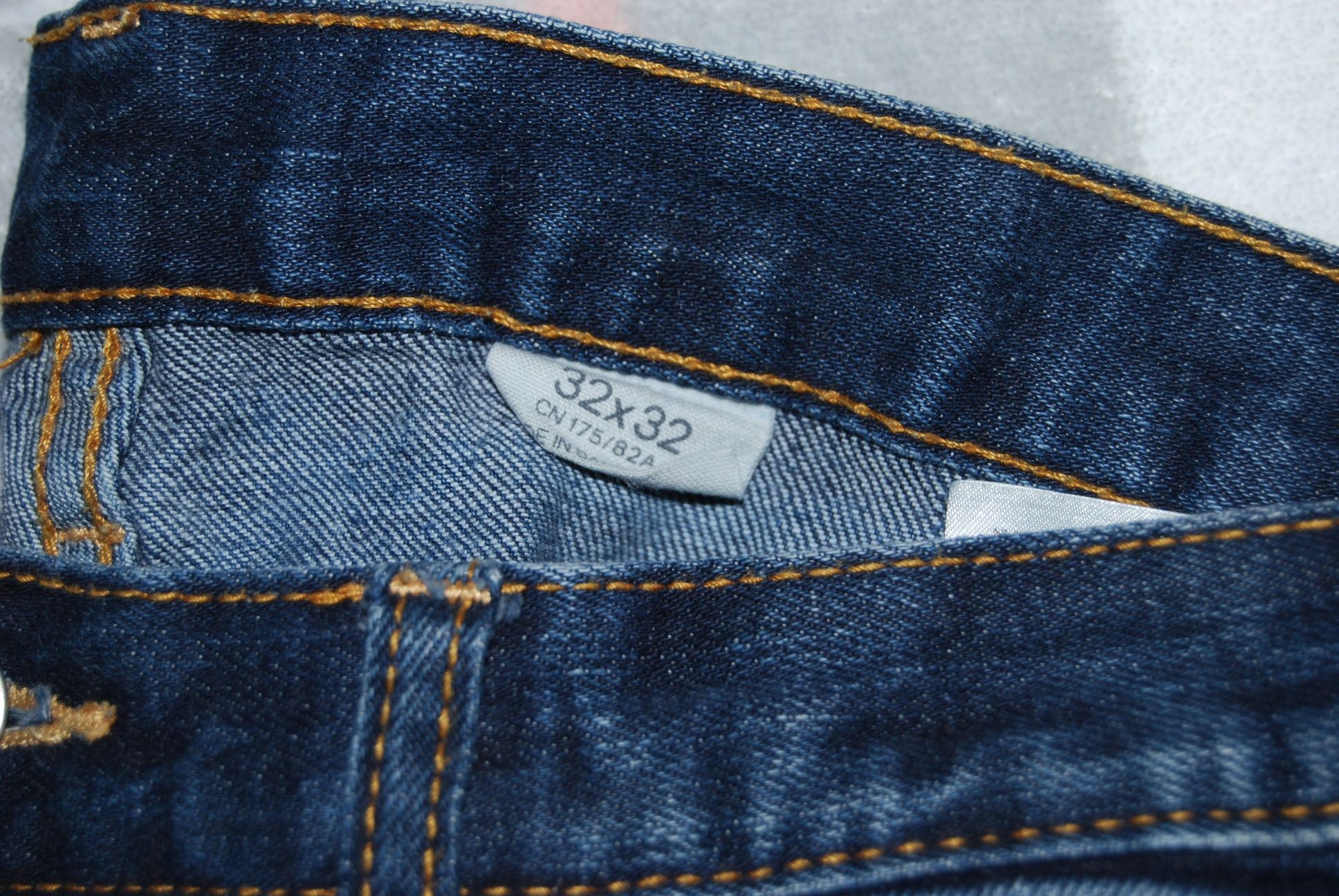 Damskie spodnie dżinsowe H&M W32L32 pas 41/dl.wew.74/nog 14/udo 25