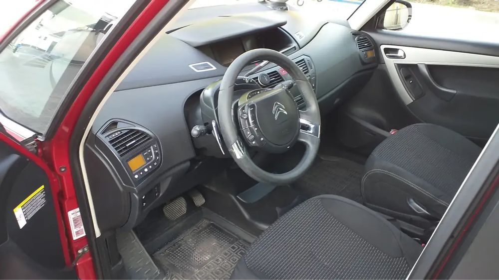 Продам citroen c4 picasso 1.6hdi