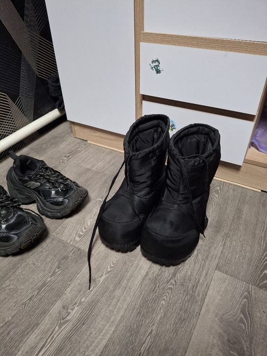 Balenciaga alaska, ski boots original!