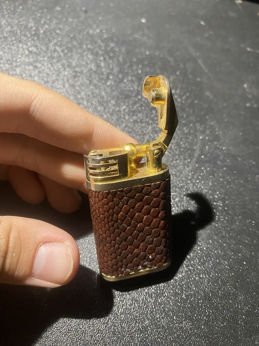 Pamiątkowa zapalniczka gazowa